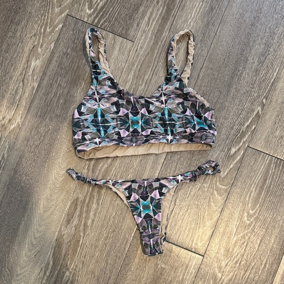 Geometric Print Bikini Set - Picture 1 of 4